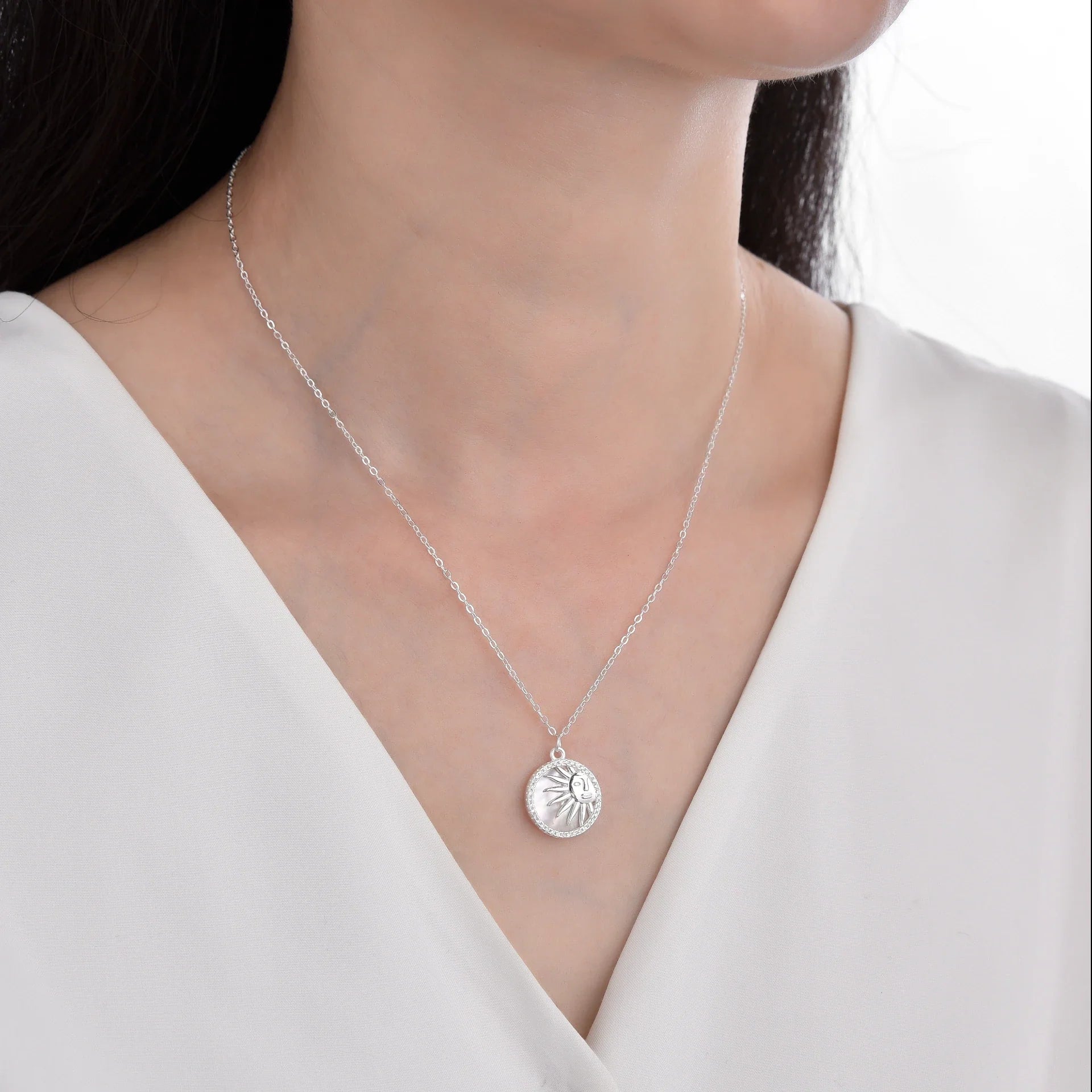 Gargantilla De Sol en Plata 925