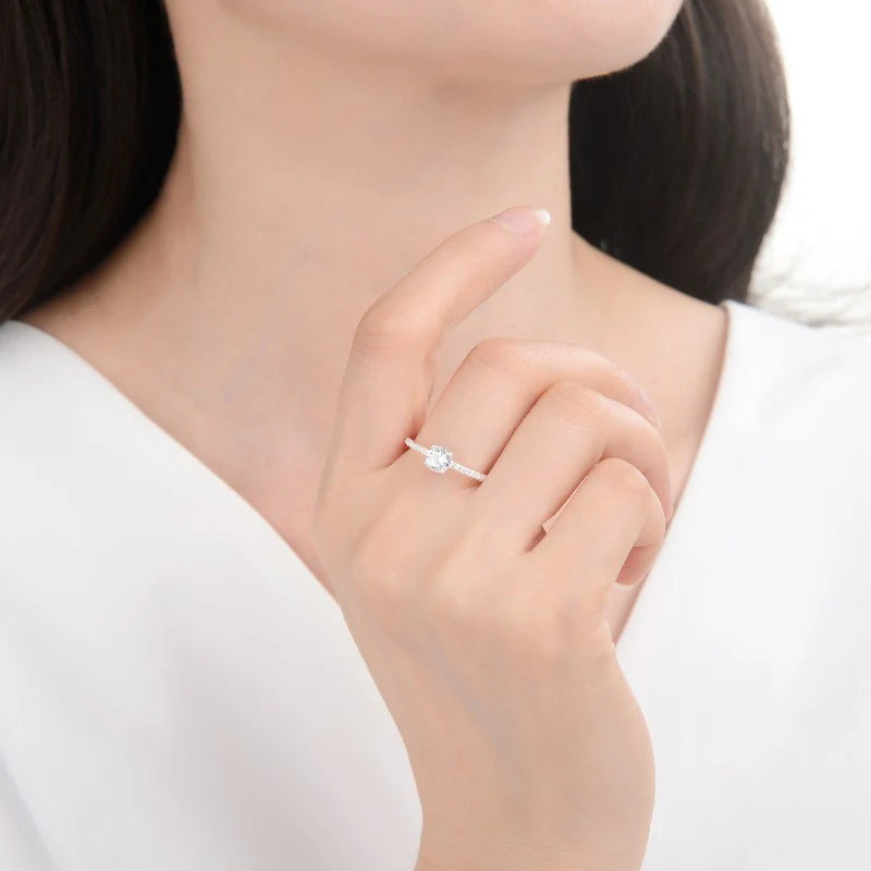 Anillo de Compromiso Modelo Kyra en Plata 925