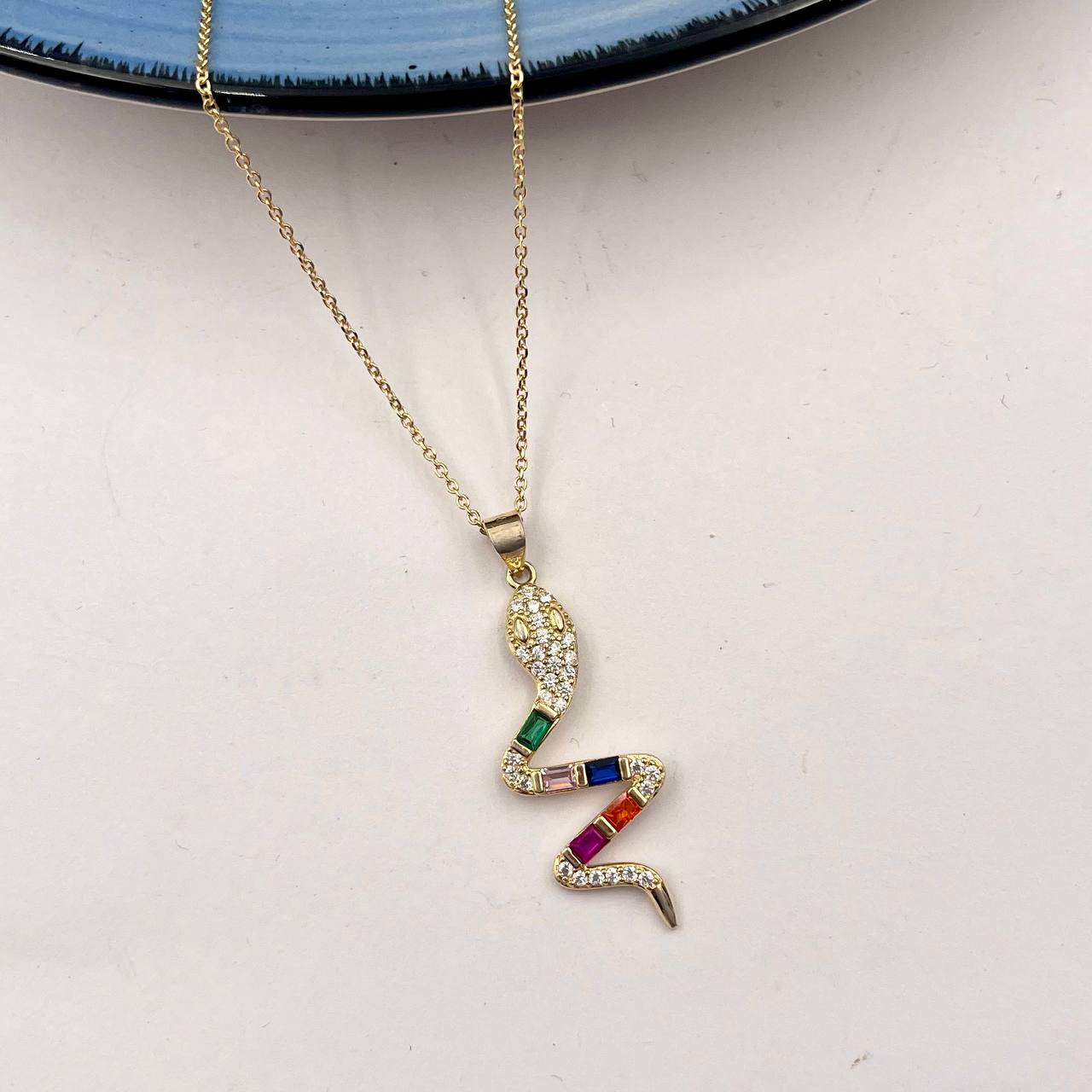 Cadena con Dije de Serpiente en Plata 925 con Baño de Oro