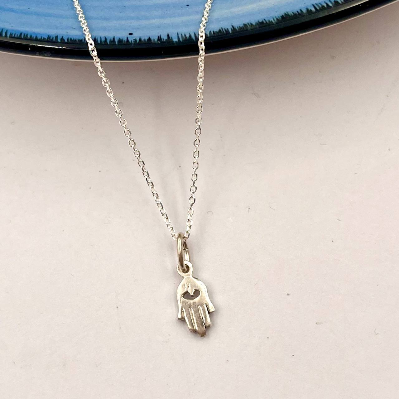 Cadena con Dije de Mano de Fátima en Plata 925