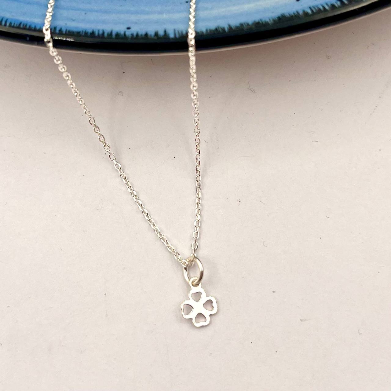 Cadena con Dije de Trébol Mini en Plata 925