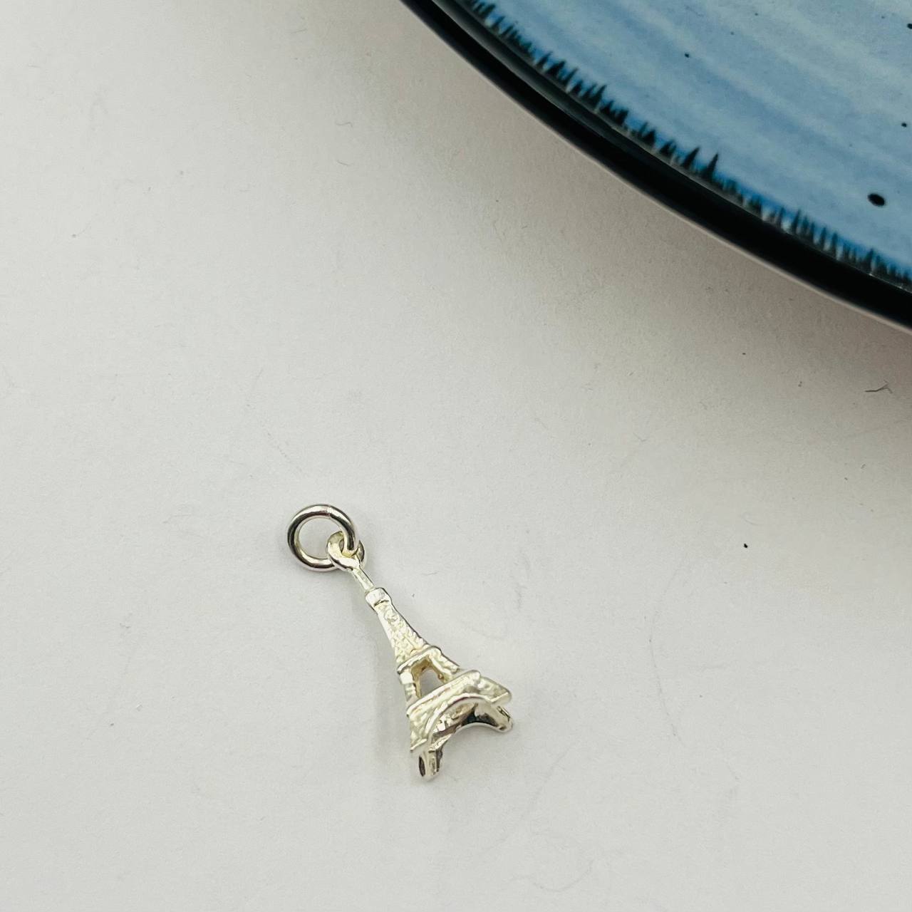 Dije de Torre Eiffel en Plata 925