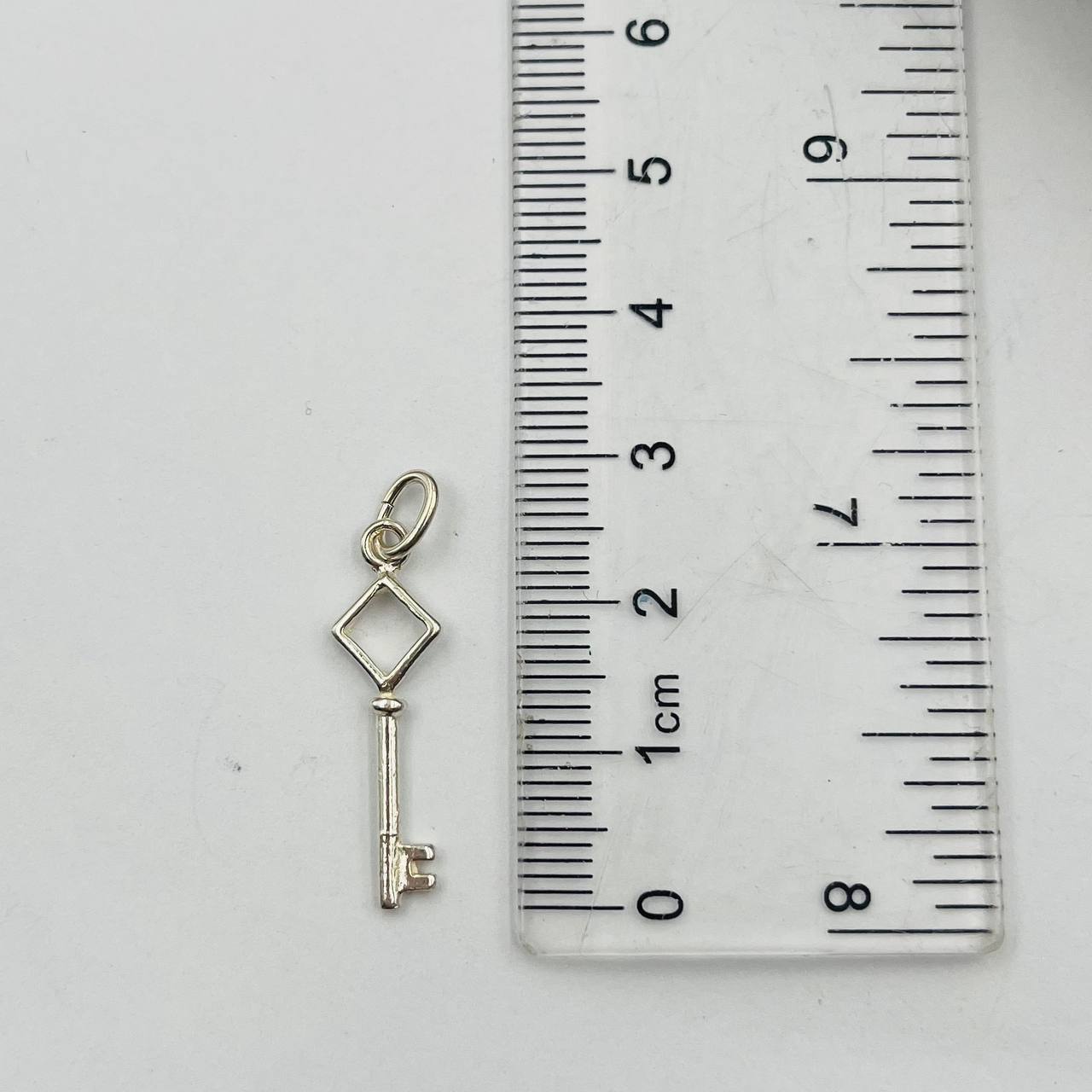 Dije de Llave en Plata 925