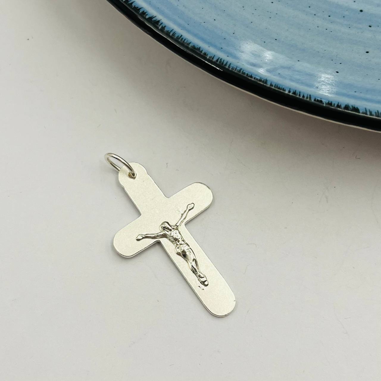 Dije de Cruz Con Cristo Modelo Cristian en Plata 925
