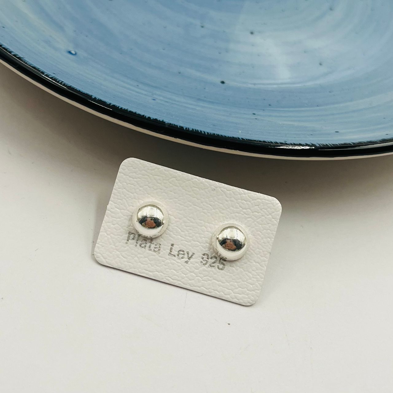 Zarcillos Media Bola 8mm en Plata 925