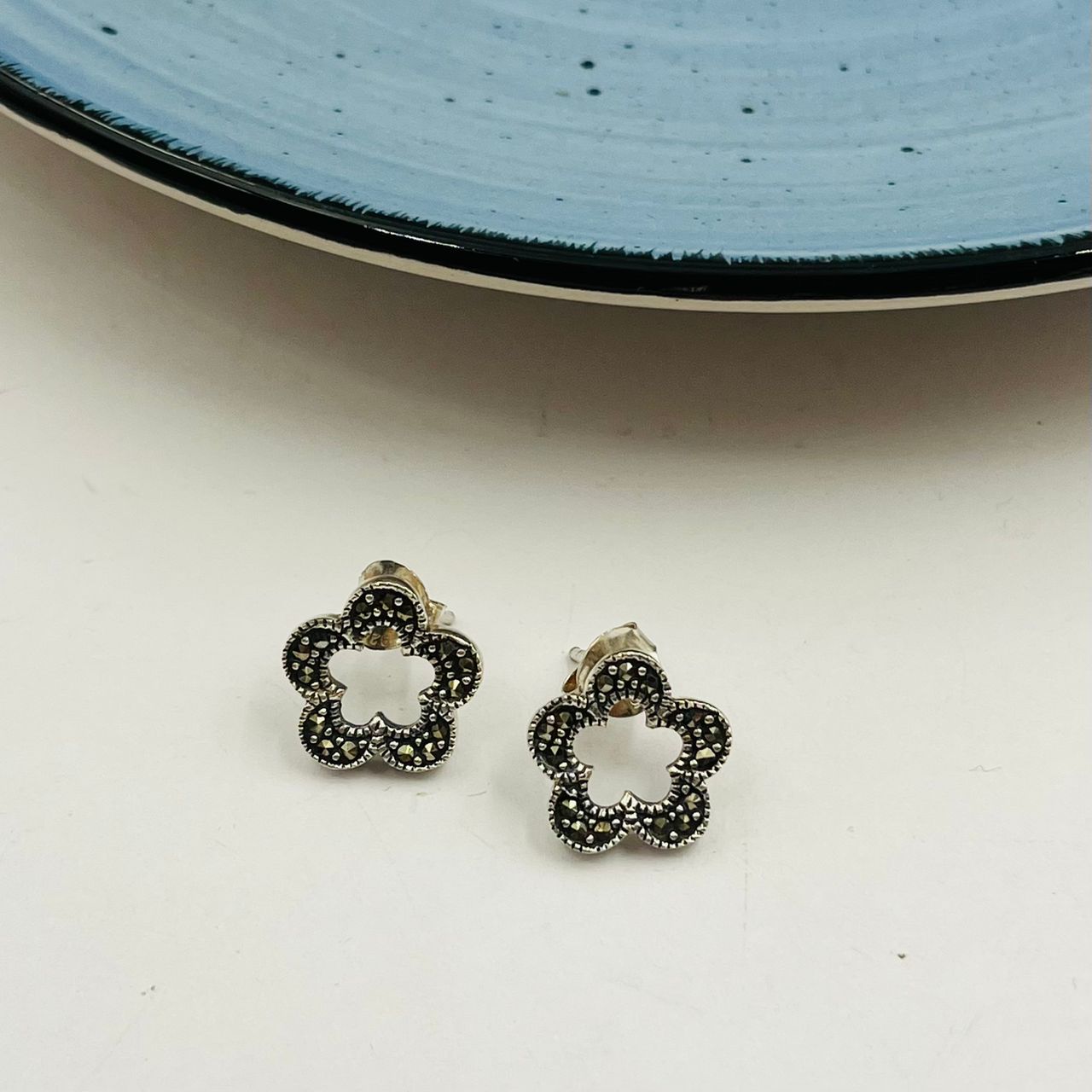 Zarcillos de Flor con Marquesitas Plata Envejecida 925