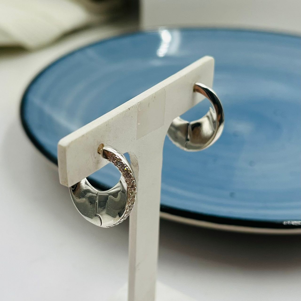Argollas Huecas con Circones en Plata 925