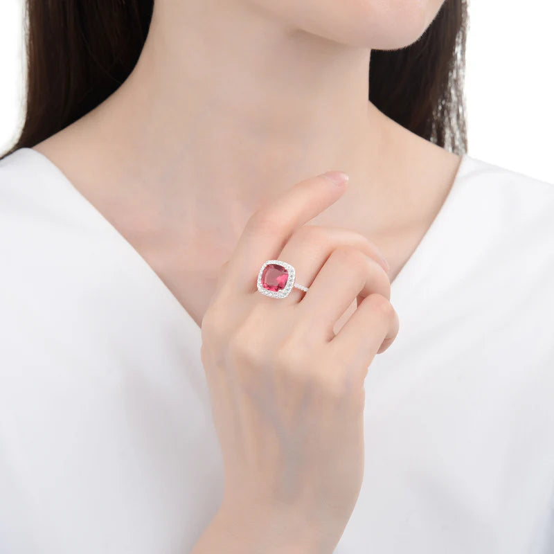 Anillo con Circón Cuadrado Rojo en Plata 925