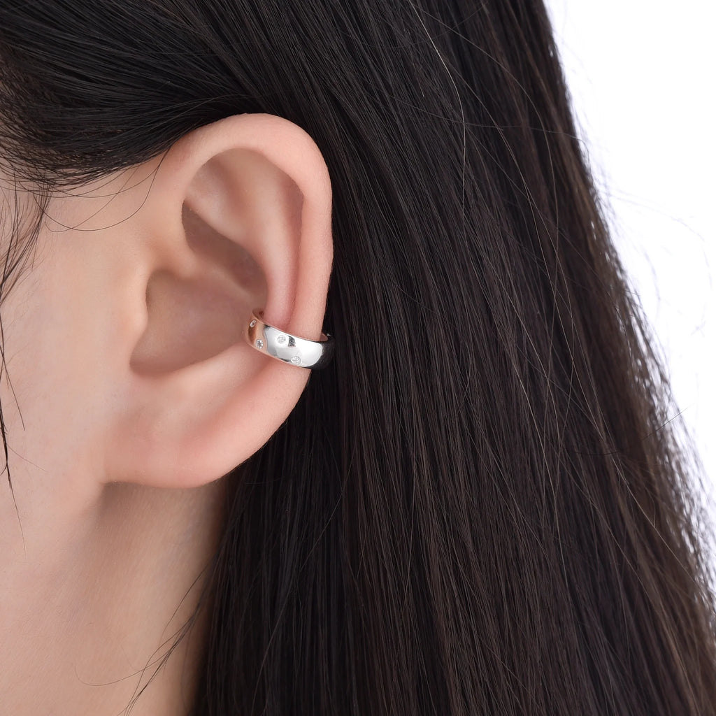 Zarcillo de Presión (Ear-Cuff) con Puntos De Luz en Plata 925 (1 pieza)