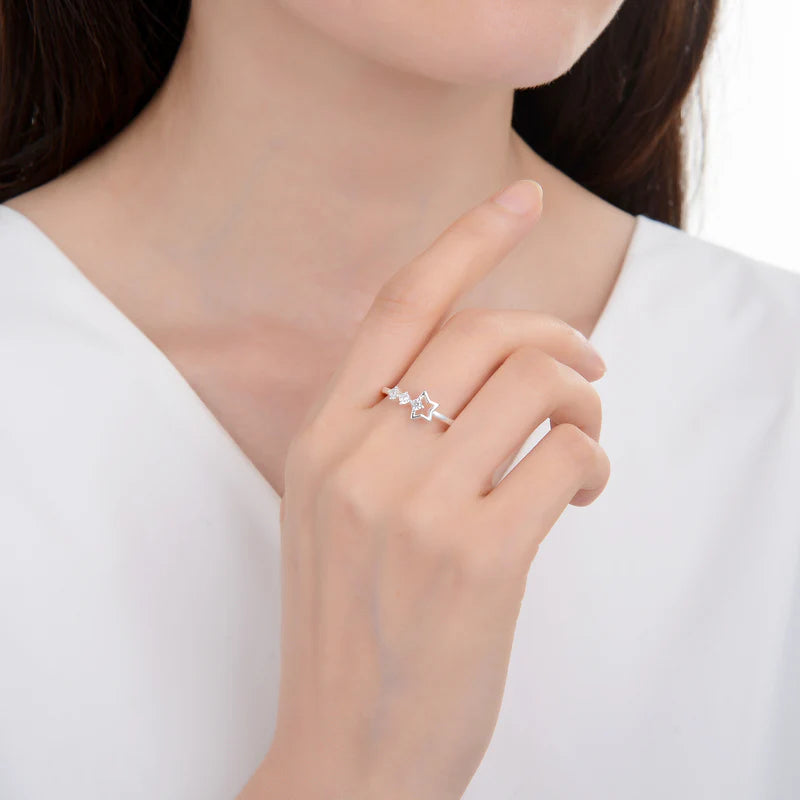 Anillo de Estrella y Punto Luz en Plata 925