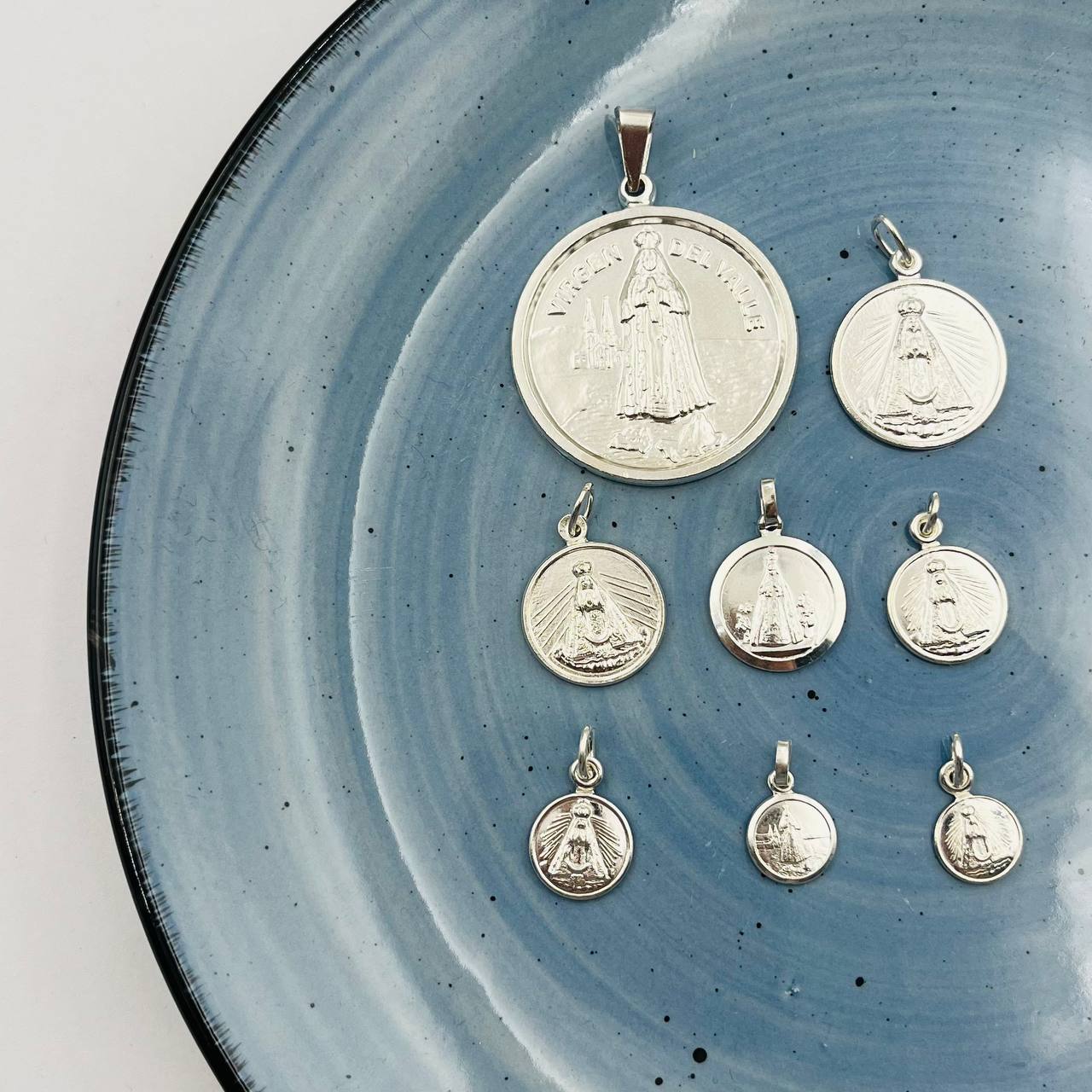 Medallas De Virgen Del Valle En Plata 925